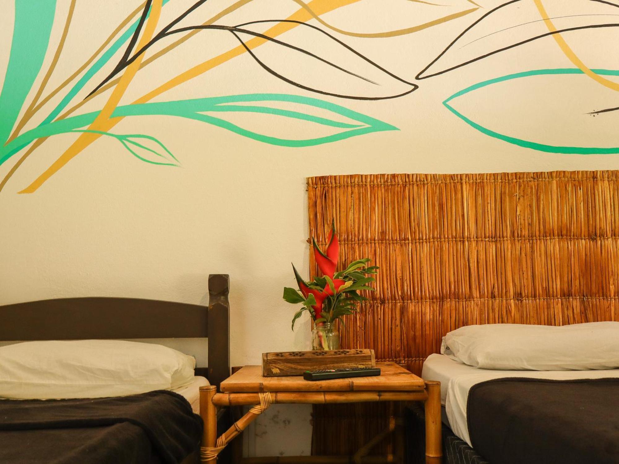 Hostel Marthi Itamambuca Ubatuba Esterno foto